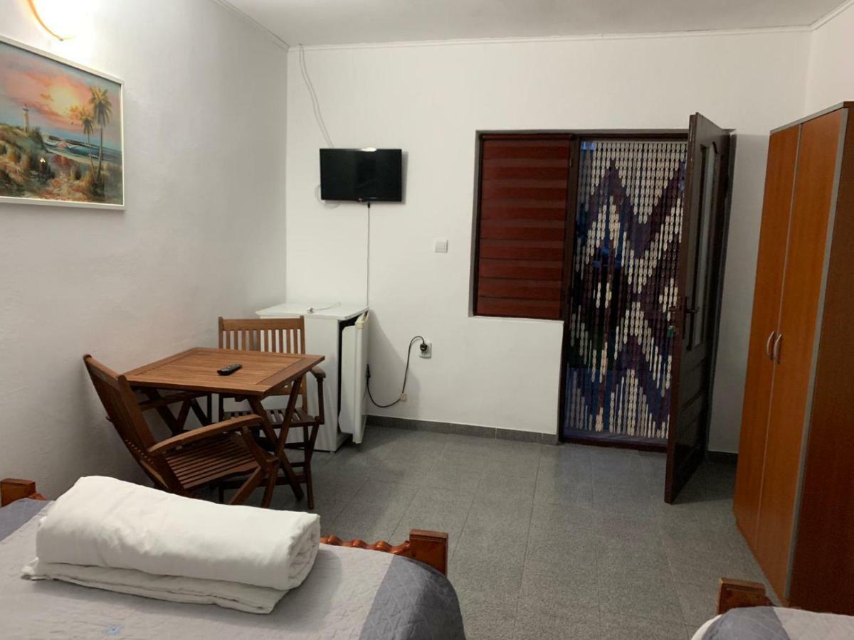 מלון Casa Ghemus קוסטינסטי מראה חיצוני תמונה